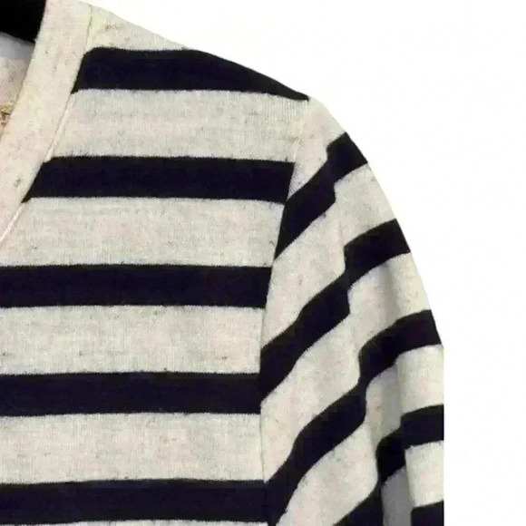 Love Scarlett Women's Black Striped Scoop Neck Blouse - Size Small - Picture 3 of 8